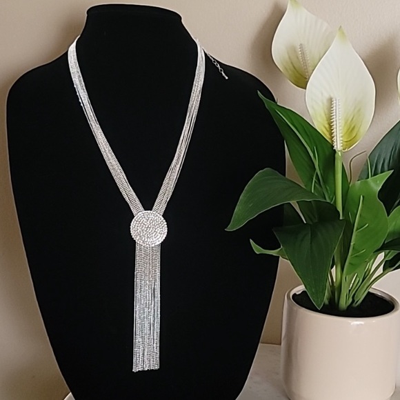 Natasha silver rhinestones long adiustable necklace 18 strands - Picture 3 of 16